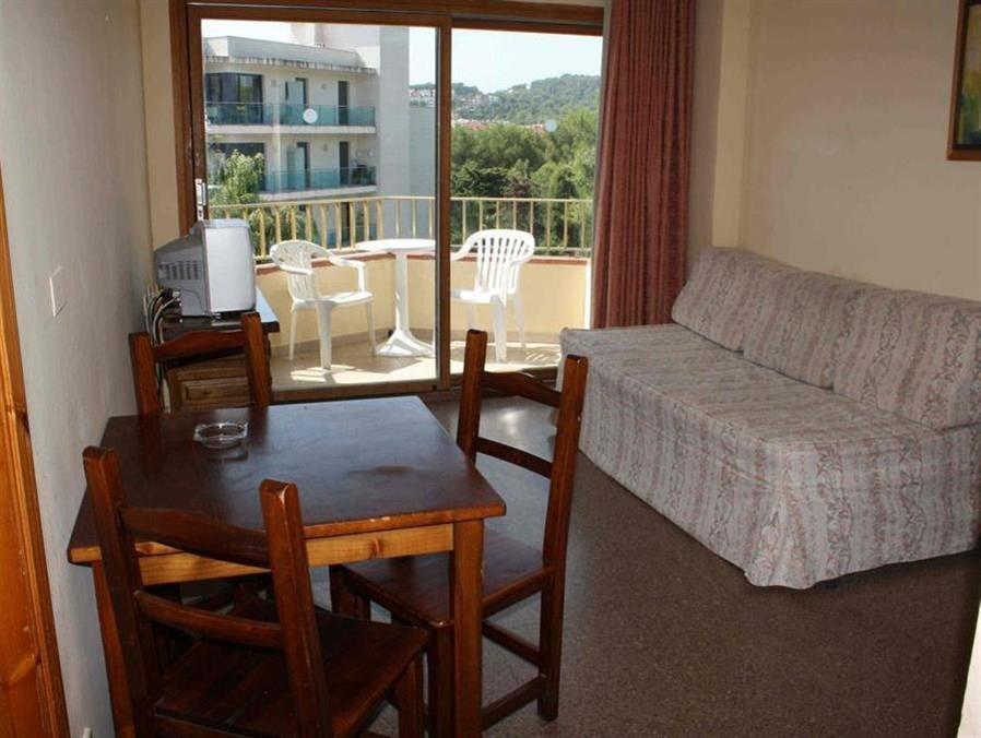 Aparthotel Las Mariposas Lloret de Mar Ngoại thất bức ảnh